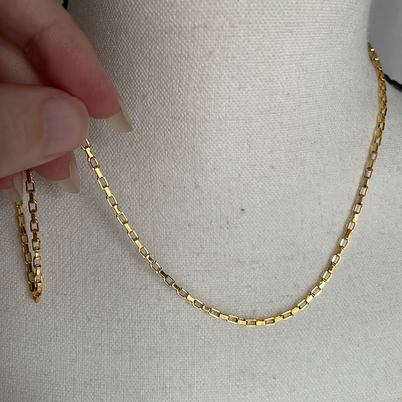 Vintage Jewelry - 18k gold GF Petite Soho Chain Paperclip Chain link necklace 18”